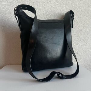COACH Black Leather Y2K Slim Bucket Bag Bleecker Shoulder Bag 9188
